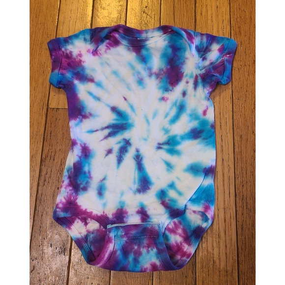 Rabbit Skins Other - NEW 12 month Tie Dye Baby Onesie